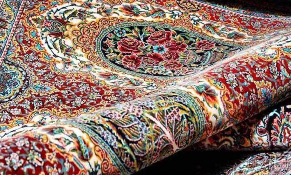 تولید بیش از ۸ هزار متر مربع فرش دستباف توسط مددجویان کرمانی