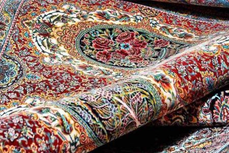 تولید بیش از ۸ هزار متر مربع فرش دستباف توسط مددجویان کرمانی