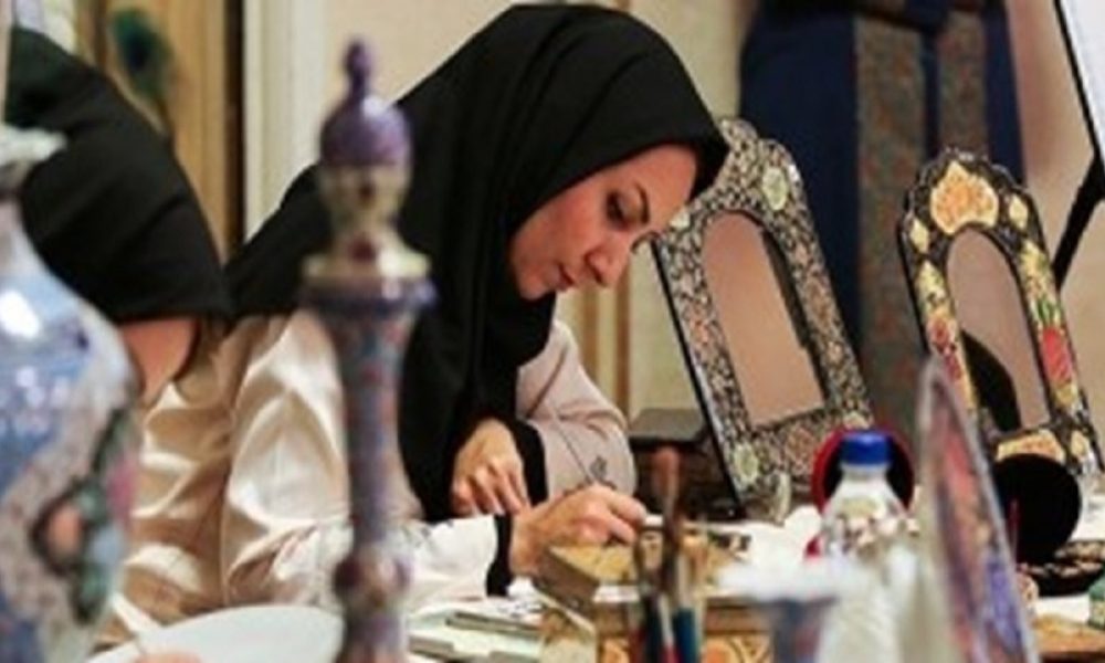 بیمه زنان سرپرست خانوار